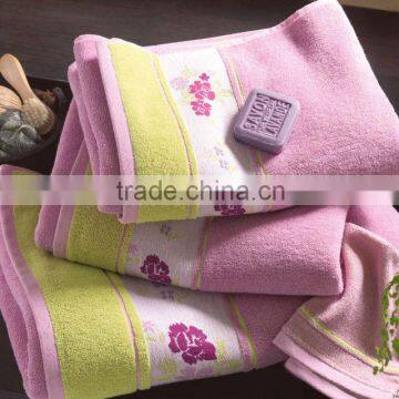 JACQUARD BATH TOWEL