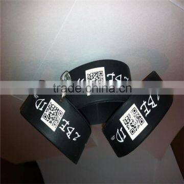 Fashion custom QR silicone wristbands,promotional rubber wrist band,qr code silicone bracelet