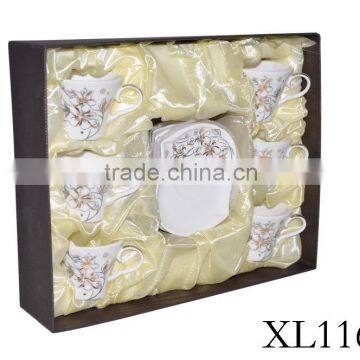 Fashionable antique bedside porcelain ware