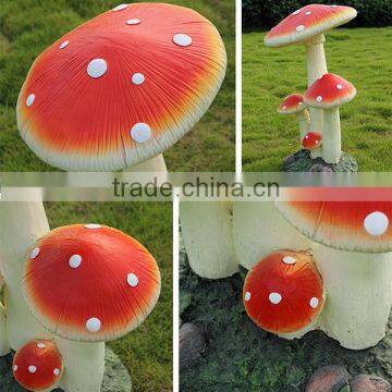 Resin Mushroom Yard Ornament Outdoor Garden Mushroom Statues photo-3