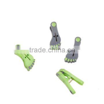 Foot design plastic clothes peg