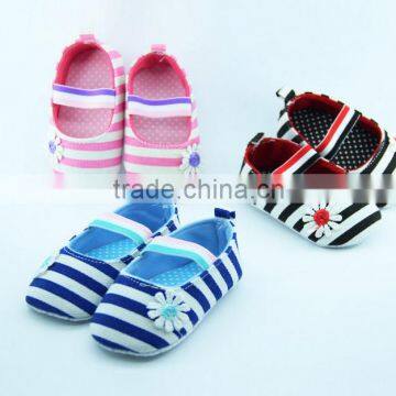 Spring summer autumn Walking shoes Soft bottom shoes wholesale