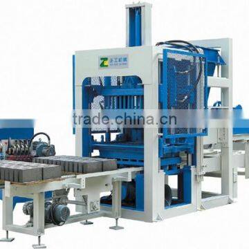 QT4-20 cement brick molding machine