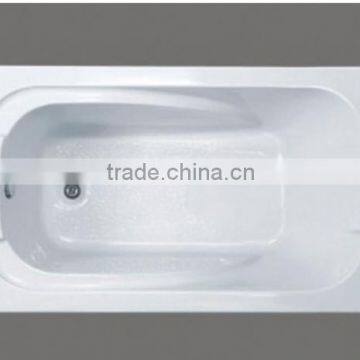 Common rectangular drop in small acrylic bathtub