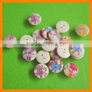 New Fashion Wooden Button Design