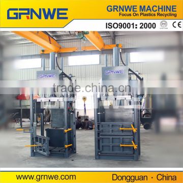 wood shaving baling machine