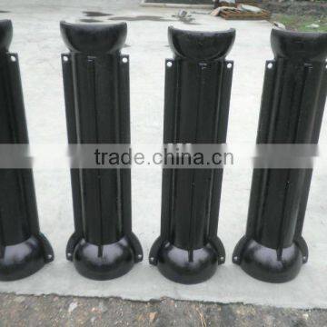 Articulated protection pipe for submarine cable