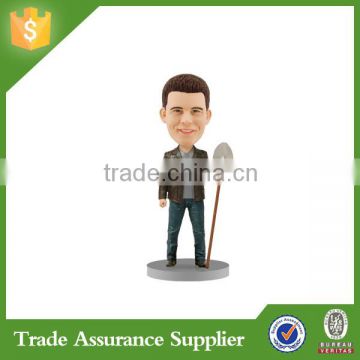 China Wholesale Personalized Gardener Resin Custom Bobblehead Dolls