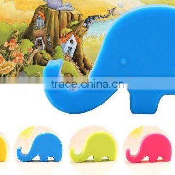 Cheapest wholesale elephant animal customized silicone smartphone display stand