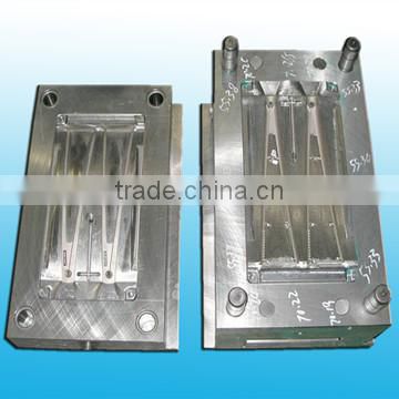 China making plastic injection clip moulds