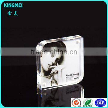 KM-VP50 Factory Custom Absolutely Clear Acrylic Beauty Girl L-shaped Photo Frame & Picture Frame photo-4