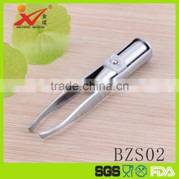 2016 New Arrival LED Lighted Eyebrow Tweezers BZS02 photo-2