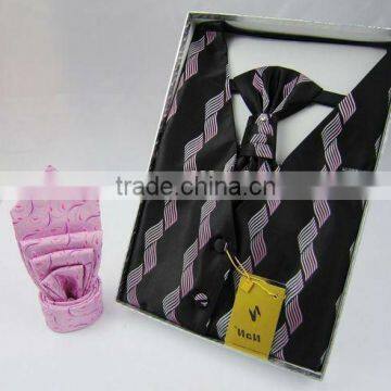 Comfortable Models Waistcoat With Delicate Do Manual Work photo-6