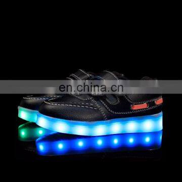 Factory Wholesale Latest Design USB Rechargeable Kids LED Luminous Light Shoes Children Kids Led Shoes Sneakers photo-2