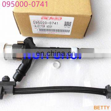 Original,original!100% original and new common rail injector 095000-0740 095000-0741for 23670-30010, 23670-3901