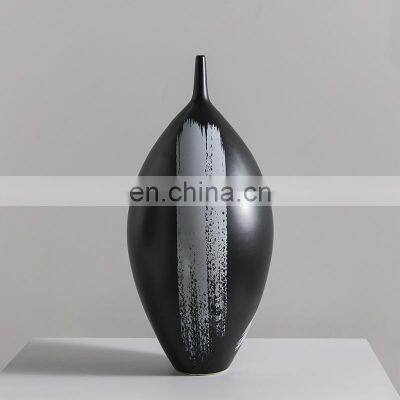 Modern Extremely Light Luxurious Black And White Porcelain Ceramic Vase For Hotel Home Office Decoration photo-4