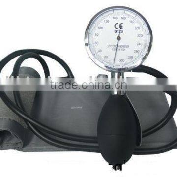 Palm type aneroid sphygmomanometer KS-an26D