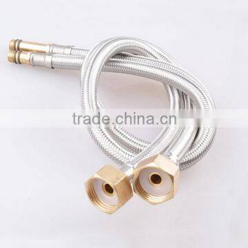 Flexible water heater hose