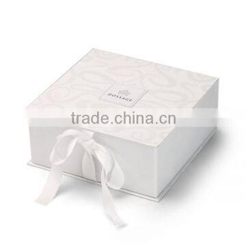 Custom folding paper box for gift with ribbon closure