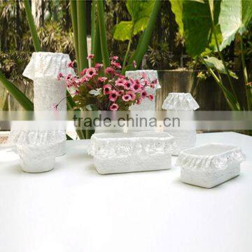 Modern design lace shape ceramic vase