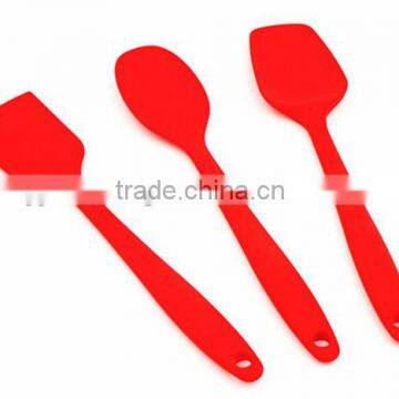 Hot Sell 3-Piece Flexible Silicone Tools,Red