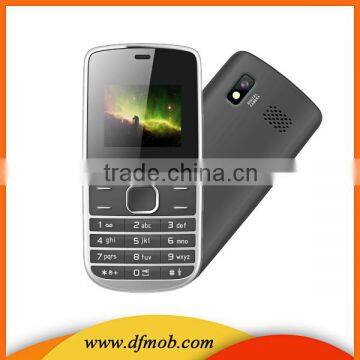 China 1.77 Inch Screen With GSM Dual SIM Card Camera Small Size Mobile Phones V100