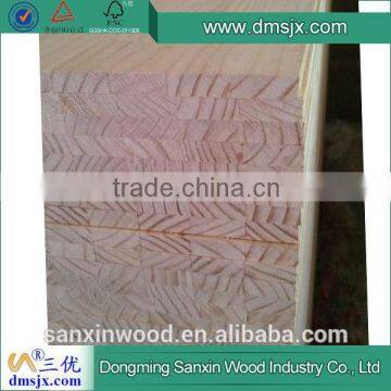 Pine Wood Sawn Timber Easy to Process Durabe Pine Wood Timber photo-3