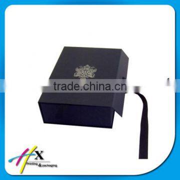 Personalized black folding cardboard cosmetic box