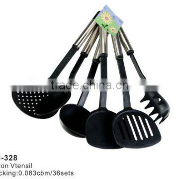 Set of 6 Nylon kitchen wares and cookwares skimmer ladle strainer turner