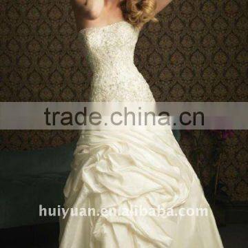 beautiful white satin sleeveless lace wedding gown