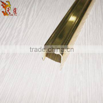 Plastic u Shape Edging Strip Rubber Desk Glasss Edge Banding photo-4