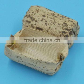 disposable bamboo leaf / sheath boat