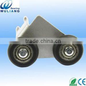 Sliding wardrobe door roller with nylon wheel
