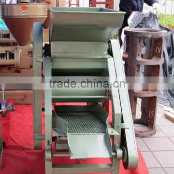 Small groundnuts sheller machine