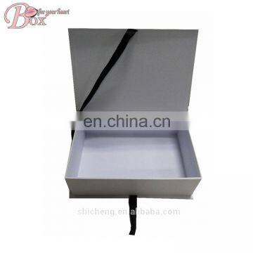 Magnetic Closure Custom Packaging With Ribbon