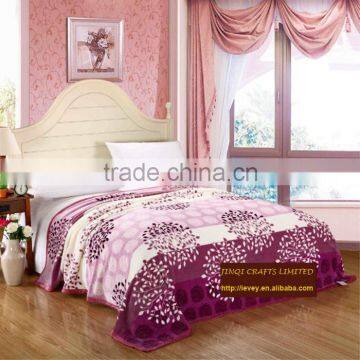 100% flannel 350g reactive printed soft fleece blanket purple leaves blanket on bed