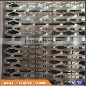 Hot dipped galvanized high quality perforated Grip Strut Plank Grating for Walkway Platform and Vehicle Steps