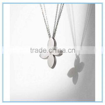 Fashion Flower Pendant in Stainless Steel Necklace for women