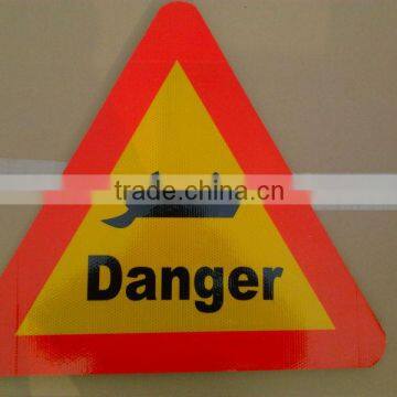 safety warning triangle traffic sign