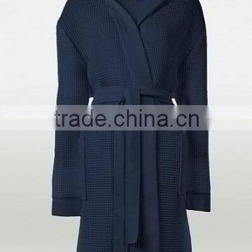 Lastest Fashion Design European Luxury Embroidered Flannel Hotel Bathrobe photo-4