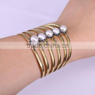 NEW GOOD Gold Electroplated Brass Bangles, with Freshwater Pearl and Crystal Paved 6-Line Jewelry Bangles in Adjustable Size