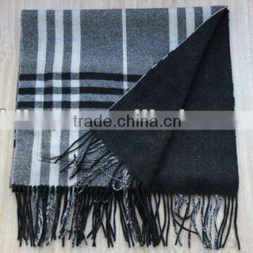 100%wool pocket scarf