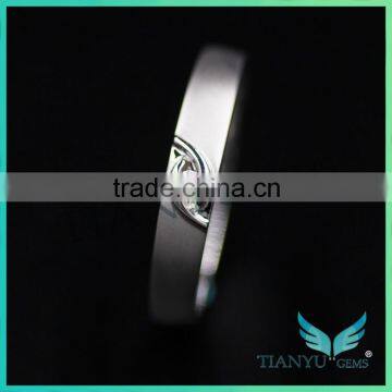 Amora Moissanite Images Youtube Men and Women White Gold Moissanite 2mm Wedding Ring photo-2