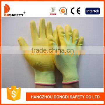 DDSAFETY 2016 Hot Sale Yellow PU Coated Safety Glove