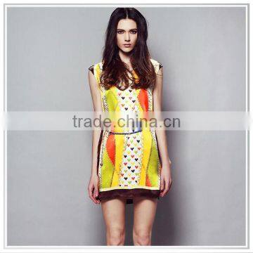 2014 custom good quality digital printed fabric for woman dress