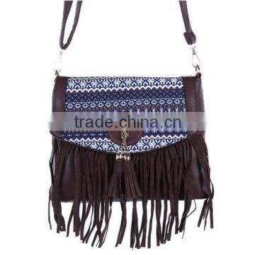 China Vintage Tassel Messenger Crossbody Bag for Women photo-5