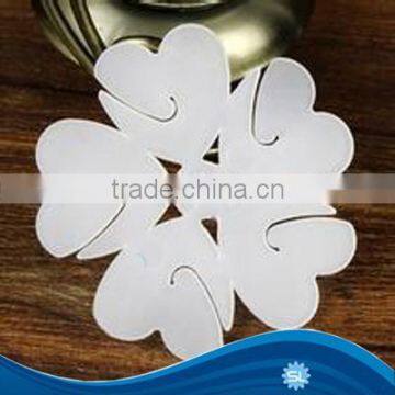 2014 Wholesale Plastic Five in One Plum flower Balloon Clips