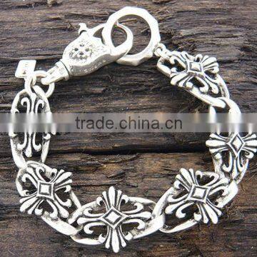 Mens stainless steel cross link chain bracelet - 9 inches