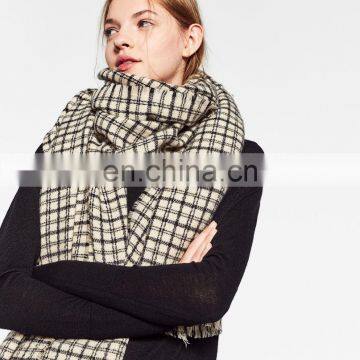 Autumn And Winter Rice Plaid Black Small Plaid Acrylic Printing Scarf