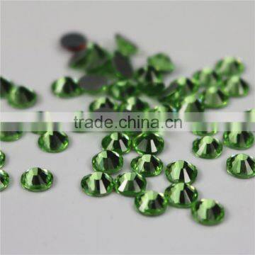Top quality Wholesale peridot flatback style hotfix heat rhinestone transfer for bags Saree Weddingdress